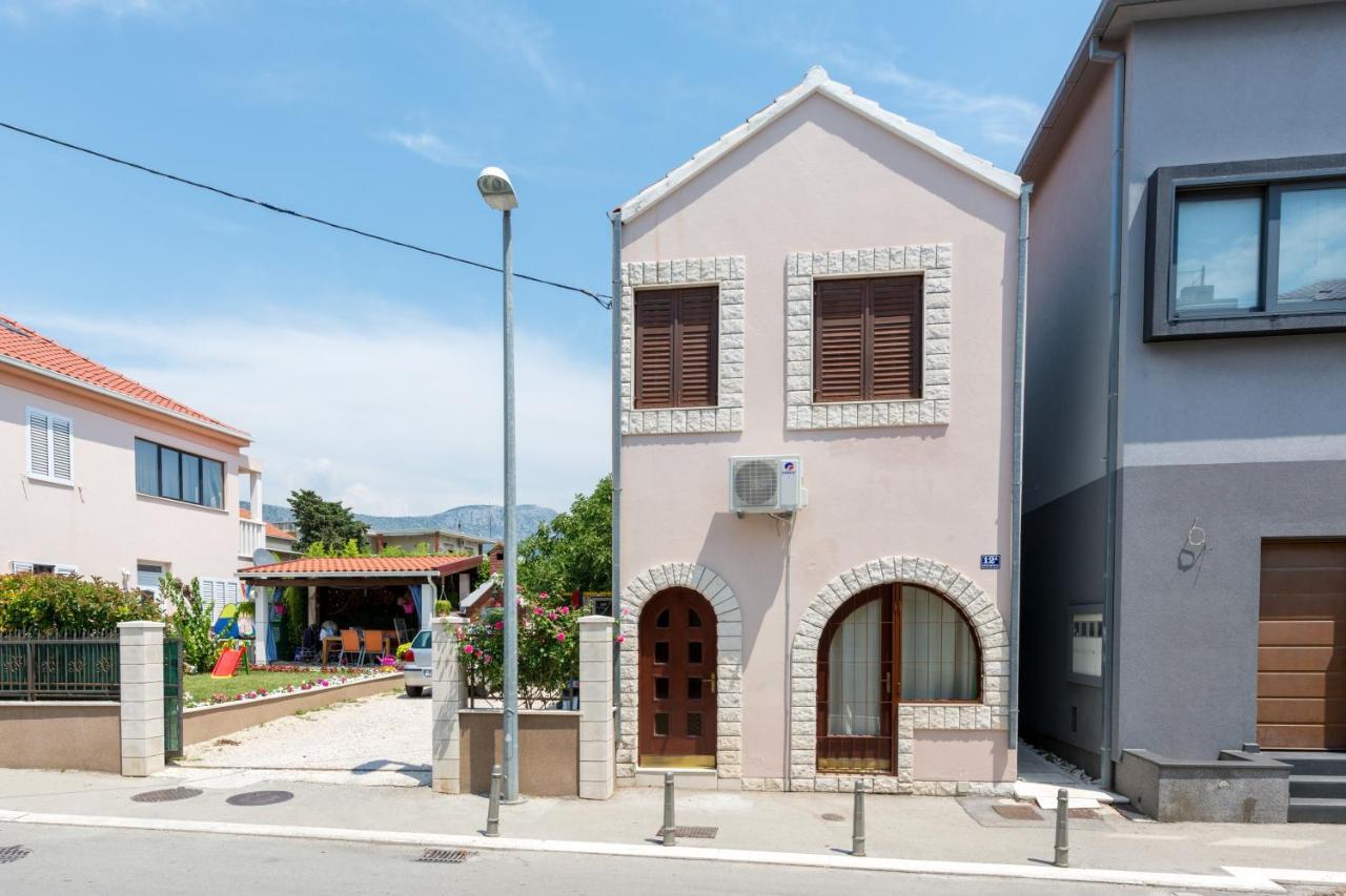 Apartments By The Sea Kastel Stari, Kastela - 15894 Exteriör bild